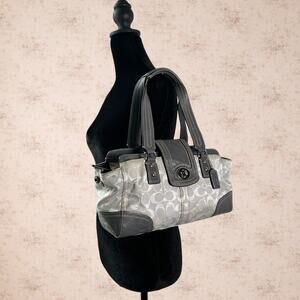 Coach Hampton Turnlock Signature Silver Purse hangbag  F13975